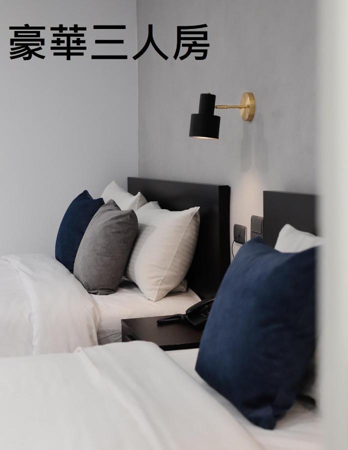 Tzu Chi Hotel Pingtung Bagian luar foto